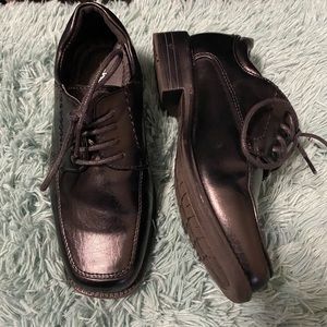 RobertDavid black dress shoes , only worn twice!